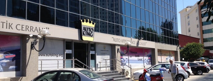 Auto King Maltepe is one of Locais curtidos por Tolga.