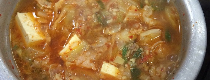 봉산집 is one of Seoulite -  Meat / 肉.