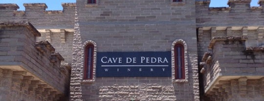 Cave de Pedra is one of Lieux qui ont plu à Adriane.