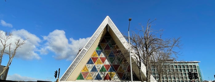 Christchurch Transitional Cathedral is one of สถานที่ที่ Tsuneaki ถูกใจ.