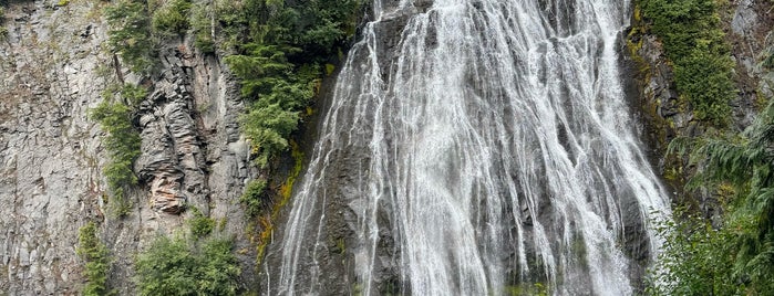 Narada Falls is one of Washington/Oregon.
