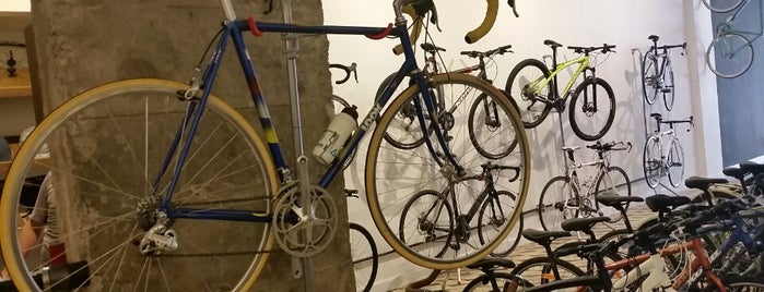 Bicicletaria Velodrome is one of Glauber'in Kaydettiği Mekanlar.