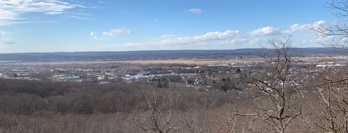 Peters Rock Park is one of North Haven's spots.