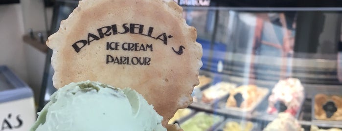 Parisella's Ice Cream Parlour is one of Posti che sono piaciuti a Carl.