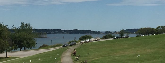 Fort Allen Park is one of Orte, die barbee gefallen.