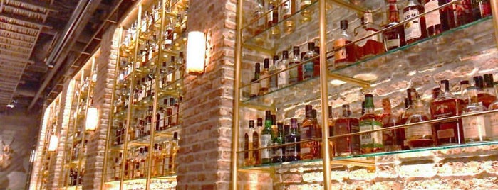 Tokyo Whisky Library is one of 🇯🇵Tokyo.