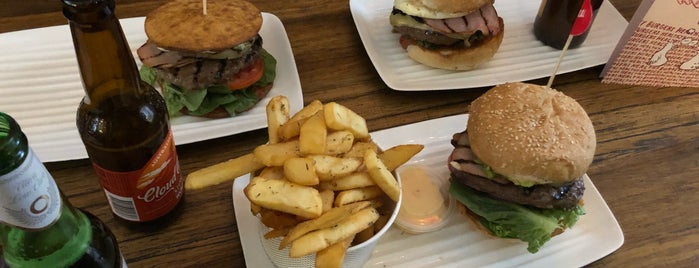 Grill'd is one of The 15 Best Places for Beef Sandwiches in Melbourne.