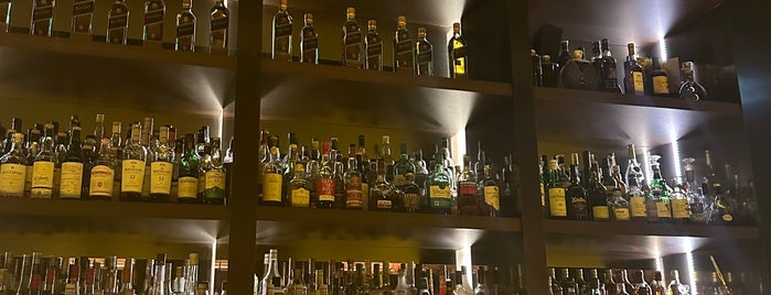 커피바K is one of Seoul: Bar, Pub, Club, Lounge, Izakaya.
