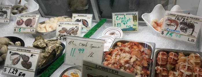 Mike's Fish Market & Lobster Pound is one of Maine.