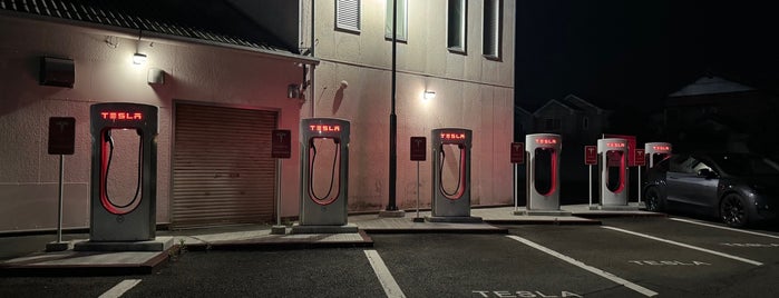 Tesla Supercharger is one of EV friendly venues in Japan.