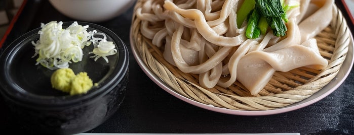 Suzuya is one of 武蔵野うどん・肉汁うどん.