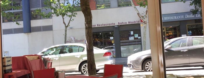 Bahía Madrid is one of Pinchos de Tortilla.