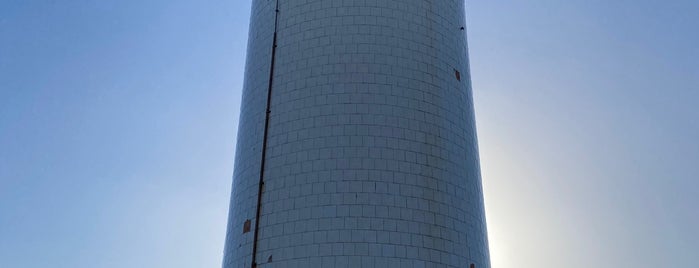 Faro Do Roncudo is one of Faros de Galicia.