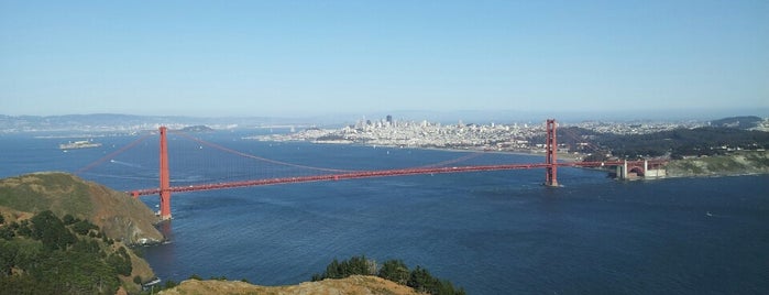 Hawk Hill is one of Playing Tourist in SF.