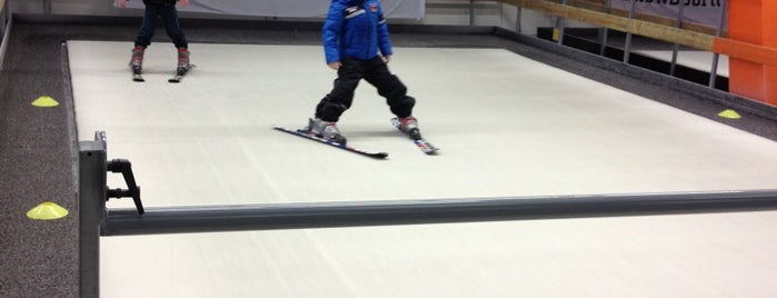 Snowsport Center Utrecht is one of Jesse's Saved Places.