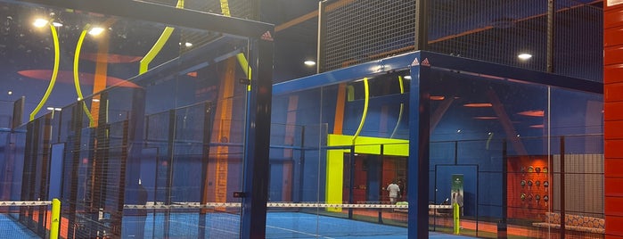 Al-Arabi Sports Club النادي العربي الرياضي is one of Courts Kuwait.