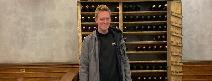 Bota Sal is one of CBM in Lisbon.