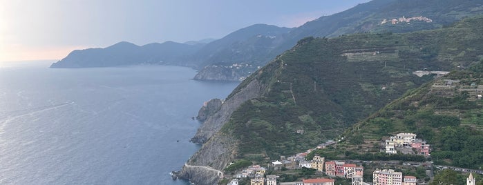 Il Sole a 180 Gradi is one of Cinque Terre.