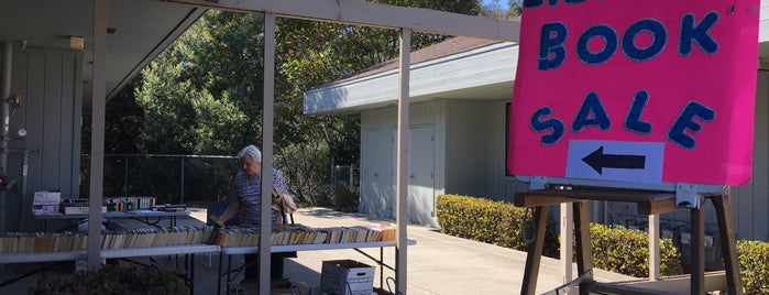 Prunedale Branch Monterey County Free Libraries is one of Diannaさんのお気に入りスポット.