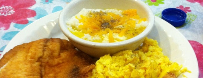 Evelyn's Soul Food is one of Anthonyさんのお気に入りスポット.