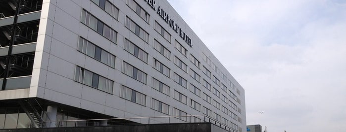 Steigenberger Airport Hotel is one of fraktalさんのお気に入りスポット.
