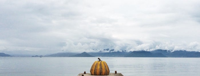 Yellow Pumpkin is one of World Traveling via Instagram.