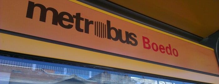 Metrobus - Estación Boedo is one of Metrobus Sur.