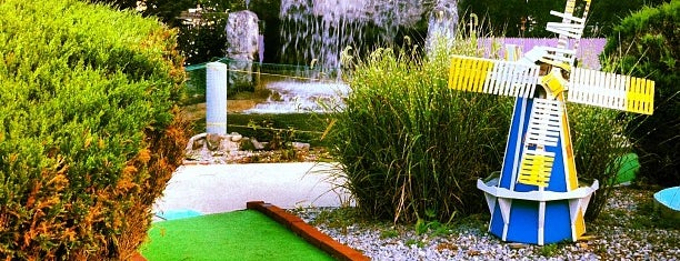 Som Siam Mini Golf is one of Mini Golf.