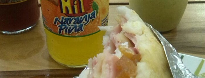 Oiga Mire Vea is one of Guayaquil's Foodie Spots: Huecos Pepa Guayacos.