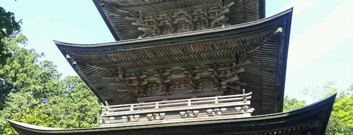 霊鷲山 宝珠院 鶴林寺 (第20番札所) is one of 三重塔 / Three-storied Pagoda in Japan.