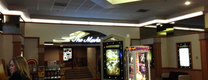 Carmike Cinemas Cobblestone 9 is one of CeeJayさんのお気に入りスポット.