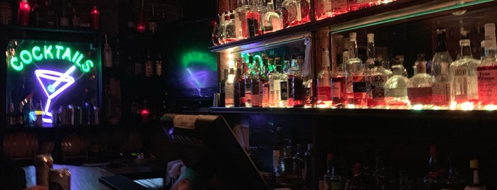 Red Light is one of Toronto: A Bartender's Choice.