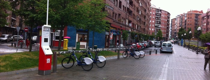 Estación de Bicicletas Bilbonbizi Astillero is one of Estaciones de Bicicletas Bilbonbizi.