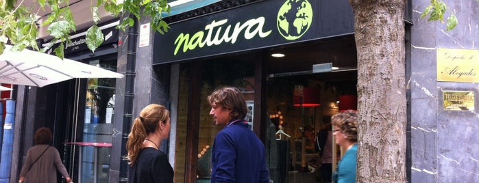 Natura is one of Lugares habituales.