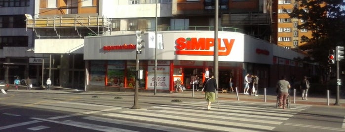 Simply is one of Lugares favoritos de LEIRE.