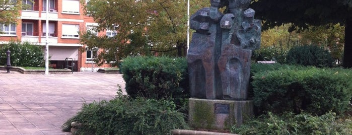 Arbidea Plaza is one of Plazas de Bilbao.