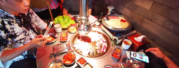 MANBOK korean BBQ is one of Celine: сохраненные места.