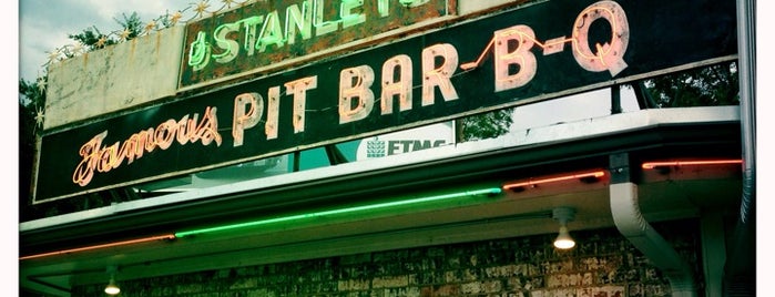 Stanley's Famous Pit Barbecue is one of Posti salvati di Allison.