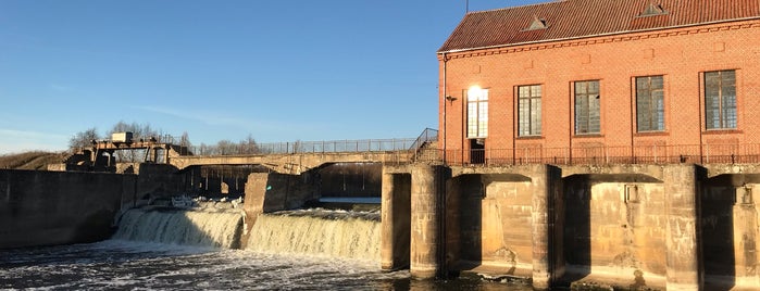 Правдинская ГЭС-3 is one of Lieux qui ont plu à Vyacheslav.