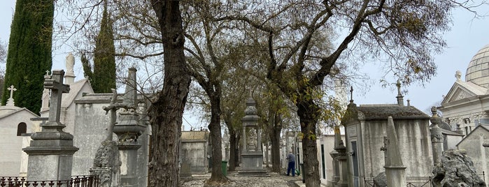 Cemitério do Alto de São João is one of lis.d.