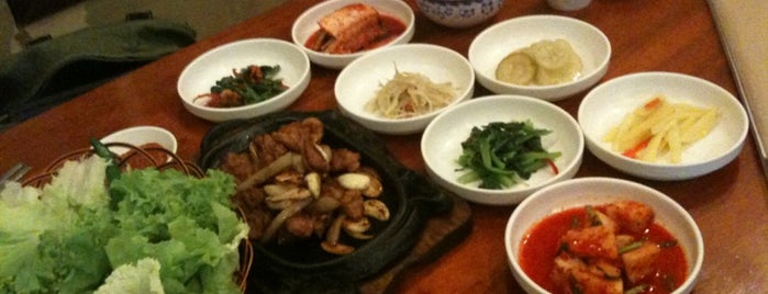 Gamagol | Korean Restaurant is one of Foods n places!!.