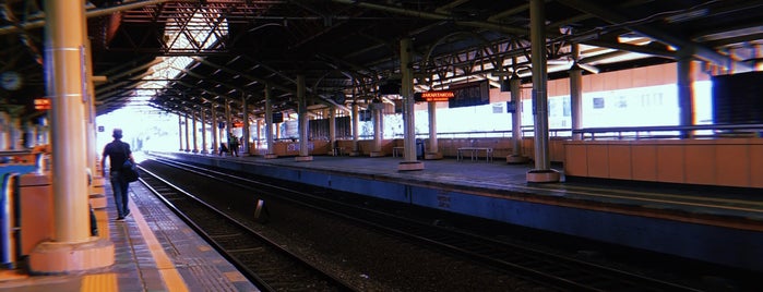 Stasiun Cikini is one of Daftar stasiun lintas BD-GMR.