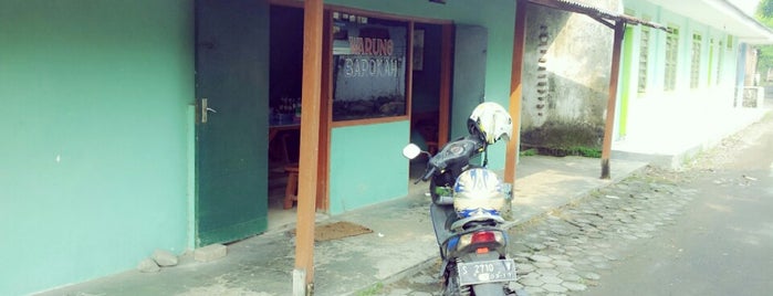 Warung Barokah is one of Lokasi Makan di Mojokerto.