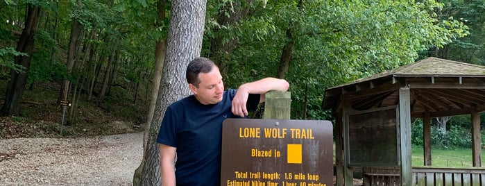 Start Of Lone Wolf Trail is one of Parks in St. Louis County MO.