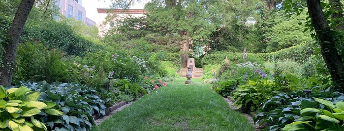 Shakespeare Garden is one of Lugares guardados de Stacy.