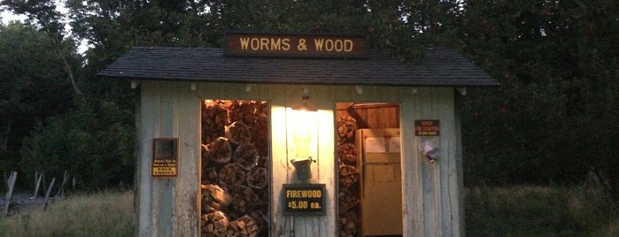 Worms and Wood is one of Deep Creek.
