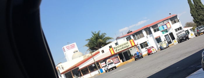 Gasolinera 6100 is one of Tempat yang Disukai Jorge.