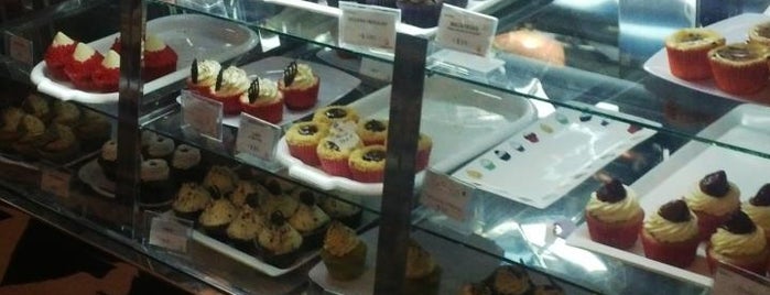 Muma's Cupcakes is one of Favoritos.