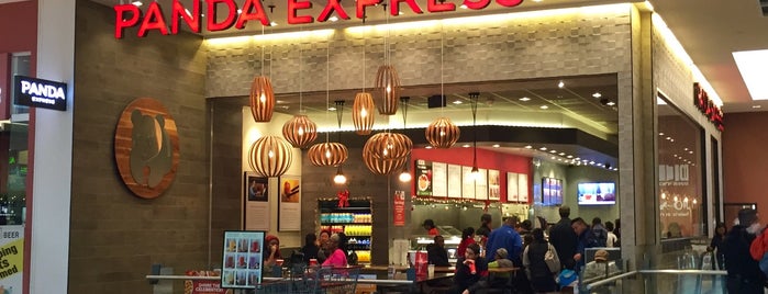 Panda Express is one of สถานที่ที่ Larry ถูกใจ.