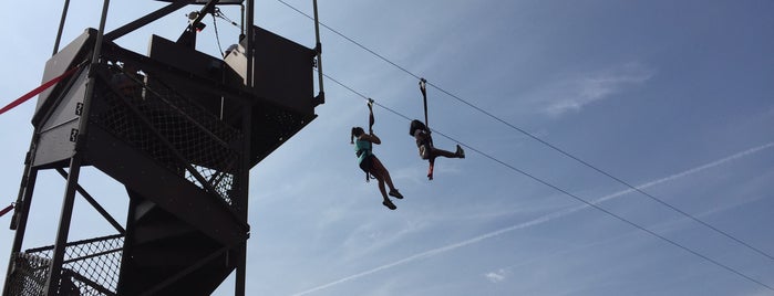 Fly Wire Zip Line is one of Kimmieさんの保存済みスポット.